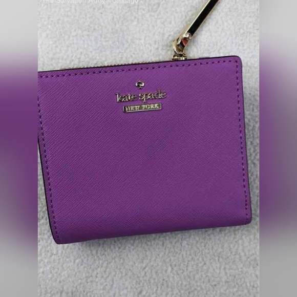 Kate Spade New York Adalyn Purple Zipper Leather Lined Wristlet Wallet - Picture 2 of 10